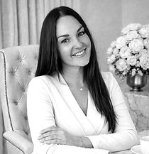 Laura Photo_edited.jpg