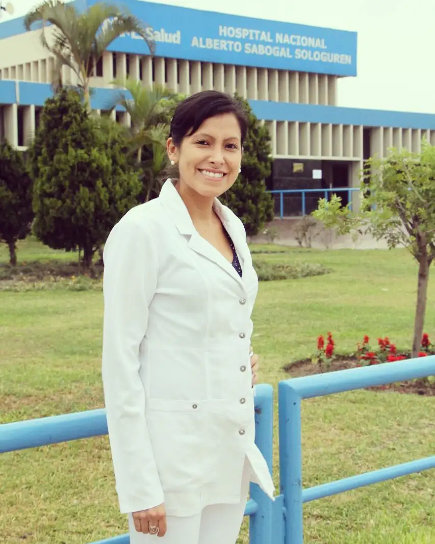 Dra. Elisa Herles - Neuropediatra