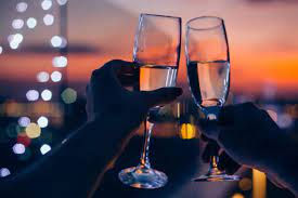 The Benefits of Choosing Longer Dates Over Short Ones