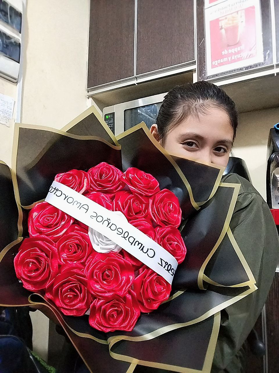 Miniatura: Ramo Eterno de Rosas de Satín Rojo ❤️
