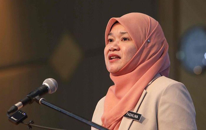 Menteri Pendidikan, Fadhlina Sidek, menegaskan bahawa sistem pendidikan negara kini memberi keutamaan kepada pembangunan menyeluruh murid, bukan semata-mata pencapaian peperiksaan.
