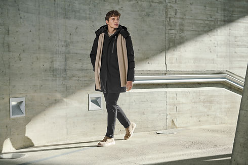 2411_ROYROBSON_FW25_S046_COAT_02_002.jpg