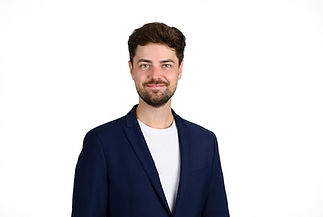 Foto Sandro 02 no background V2.png