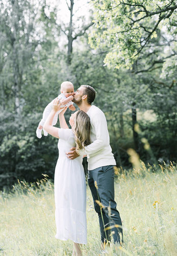 Familjefotografering i juli i Nyckelviken, Nacka