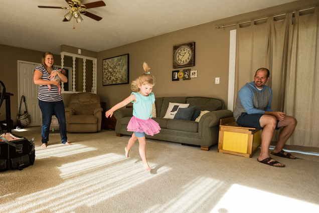 muncie indianapolis newborn documentary photographer