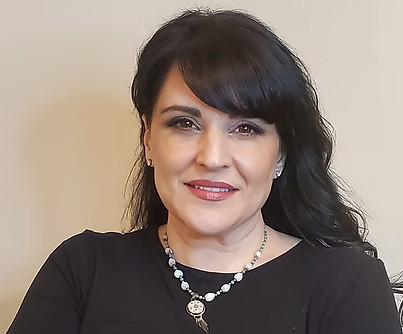 Janine Mansell Headshot.jpeg