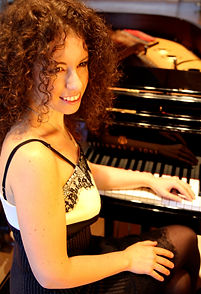 Anna Tyshayeva I red.jpg