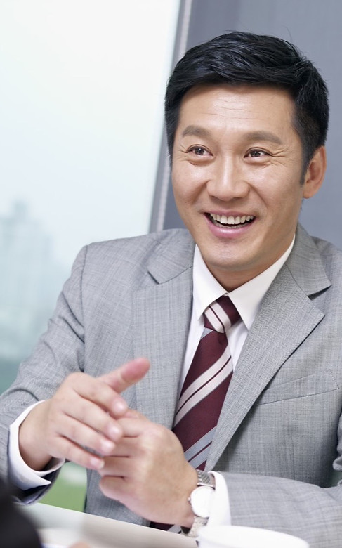 Happy%252520Businessman_edited_edited_ed