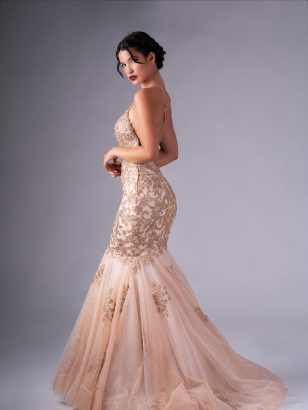 navidad, belleza, maquillaje, flores, rojo, makeup, modelo, fiesta, brillo, nochevieja, boda, bautizos, comuniones