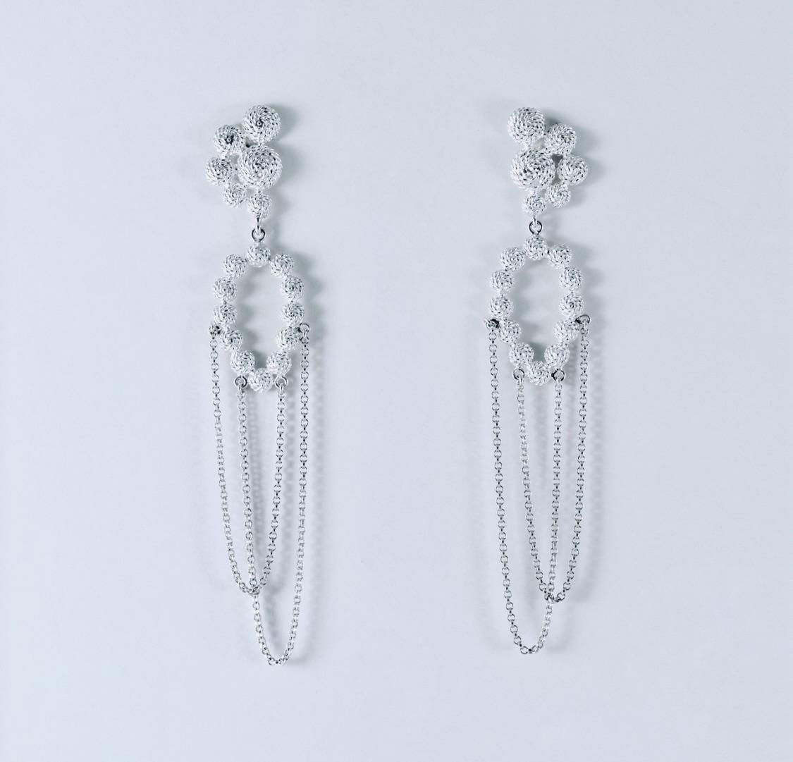 ARETES MEDIA FLOR OBALO HUALCAS TRIPLE CADENA