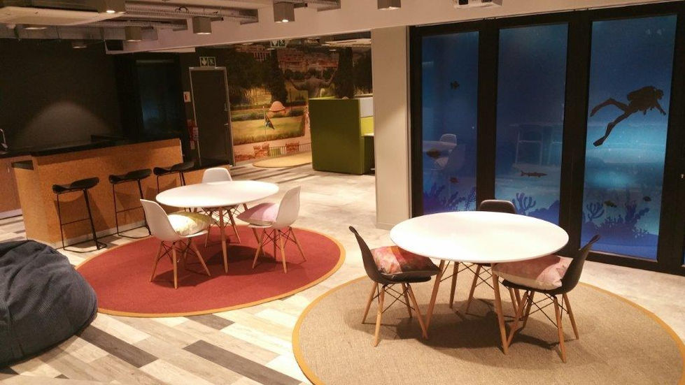 Flexible Meeting & Presentation Space