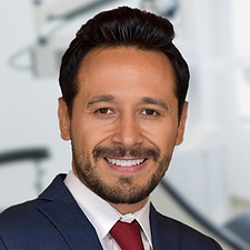 Dr Jorge Gutierrez BG.jpg
