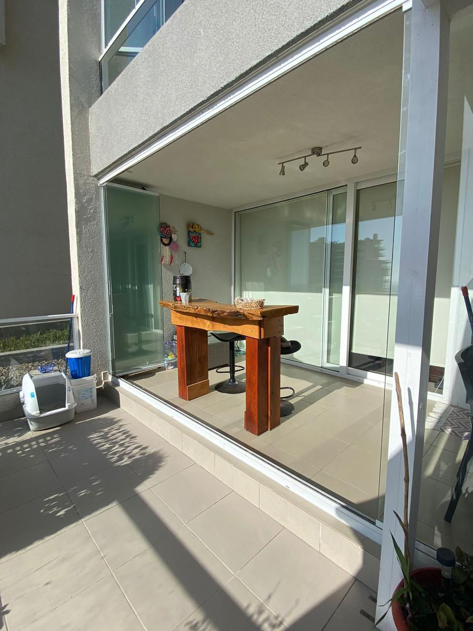 Miniatura: Vendemos soleado depto en Costa de Montemar