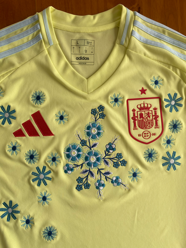 Adidas Spain Euro 2021 Away Kit Adidas Spain 2020-2022 White And - Main Image