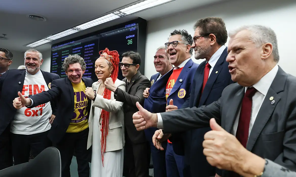 Comissão aprova texto-base da PEC que acaba com escala 6X1
