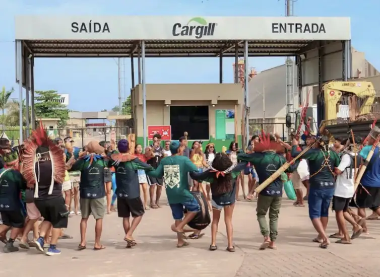 Ocupação indígena na sede da Cargill no Porto de Santarém (Foto: CITATB/divulgação)