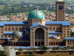 Santuário de Aparecida terá missas, consagração e procissão no feriado