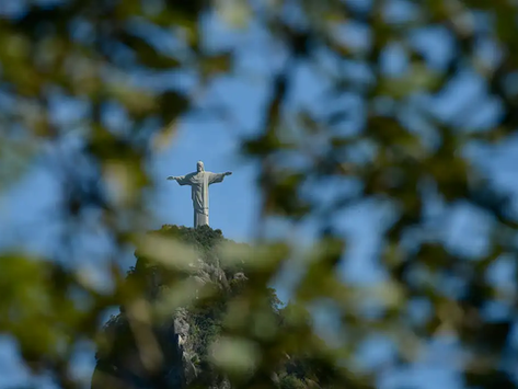 Cristo Redentor se prepara para compensar impacto ambiental do turismo