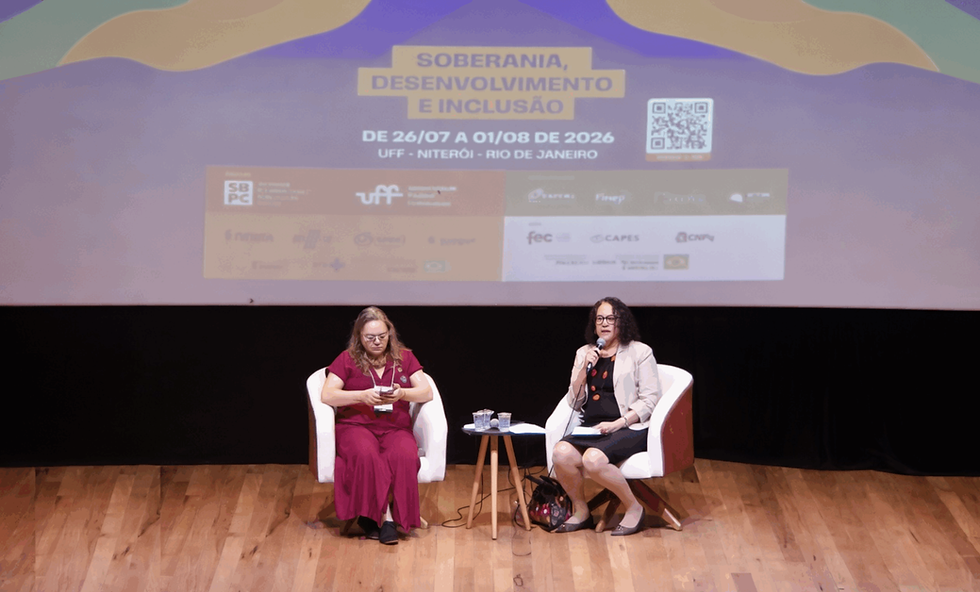 Ministra celebra marca de R$ 55 bi de investimentos na ciência