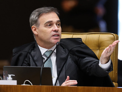 Mendonça barra anúncios de Lula acusando Flávio de ser contra escala 6x1