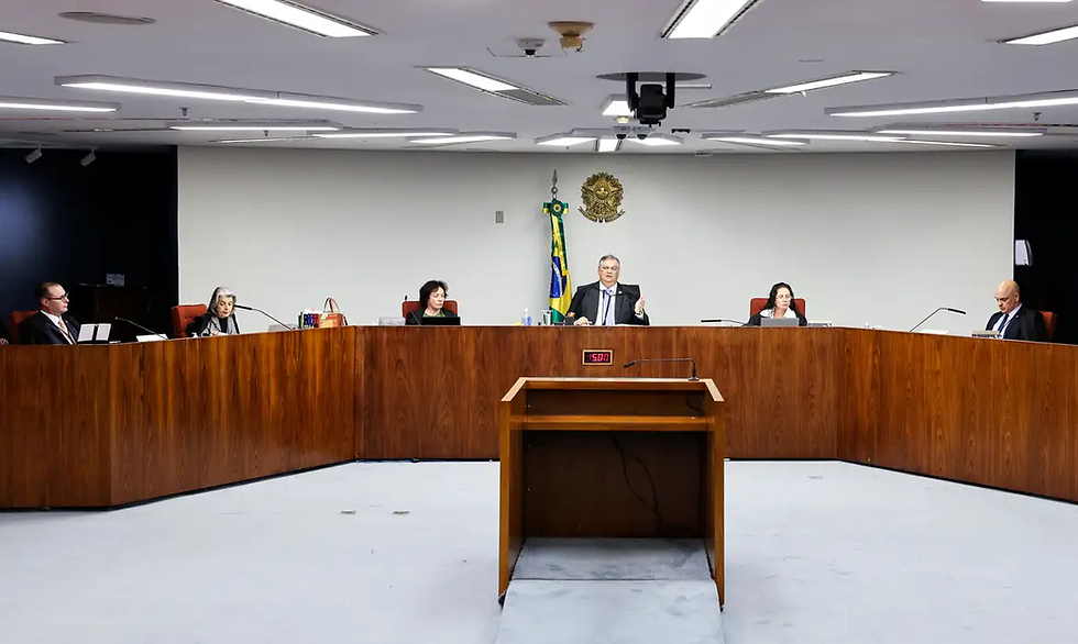 Dino e Moraes defendem rediscutir dispensa de diploma para jornalista