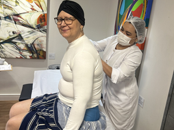 Dia dos Namorados: pacientes oncológicas ganham serviços estéticos em Niterói