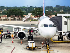 Petrobras parcela reajuste do querosene de aviação