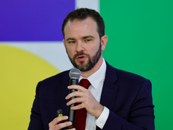 Desenrola 2.0 renegocia quase R$ 1 bilhão em dívidas, diz Durigan