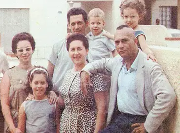 Carlos Marighella, Clara Charf e família (Foto: por Carlos Mariguella/Arquivo Pessoal)