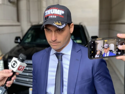 Moraes nega pedido para adiar julgamento de Eduardo Bolsonaro
