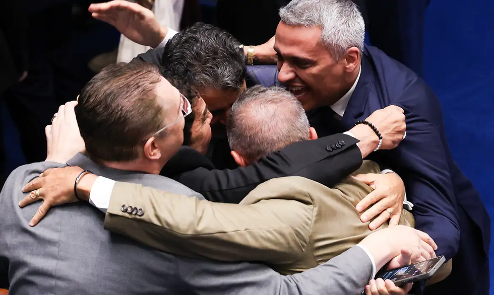 Senado rejeita indicação de Messias para STF