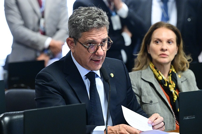 CCJ do Senado conclui aprovação da PEC da Segurança Pública