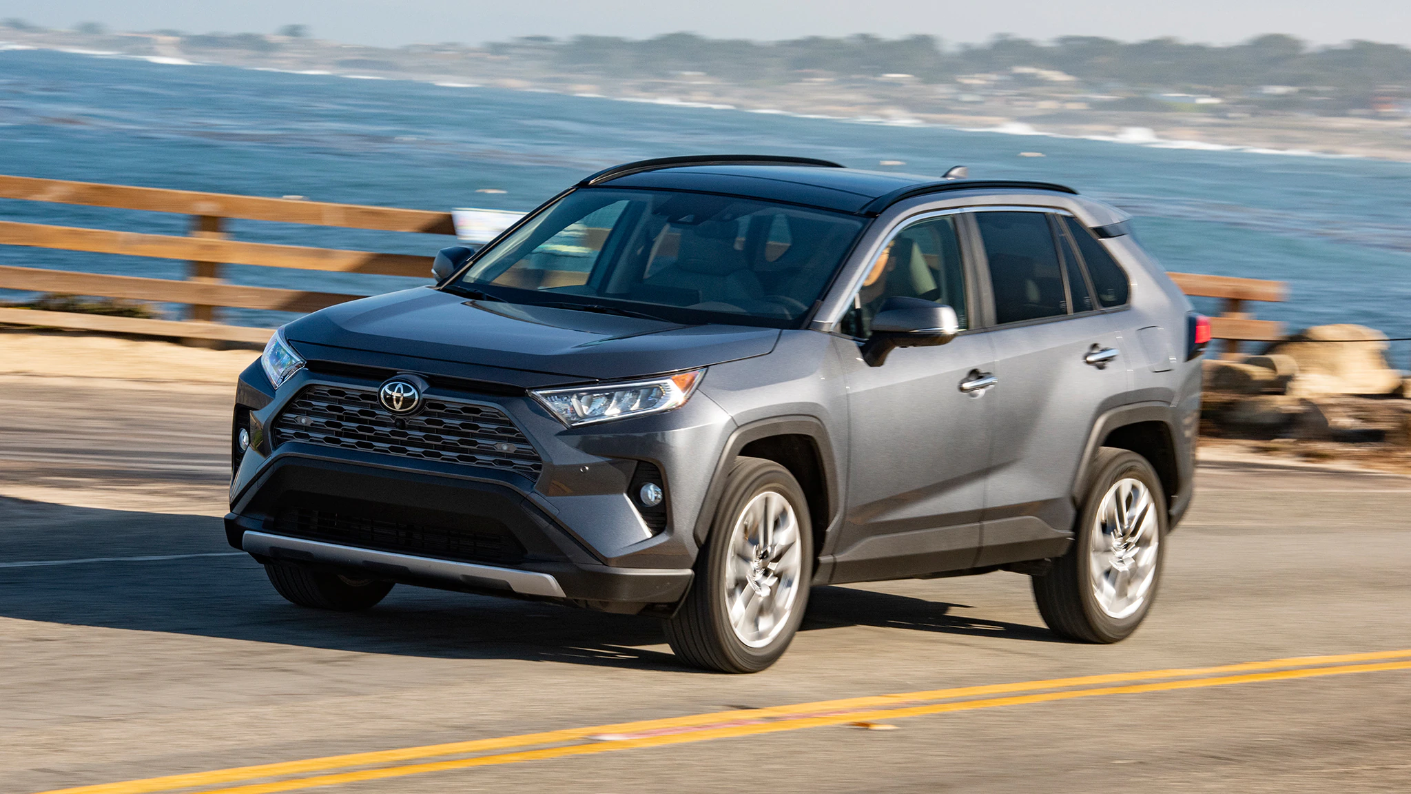2019-Toyota-RAV4-Limited-11.webp