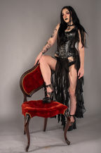 This subject was a special request for a combination Goth/Boudoir look