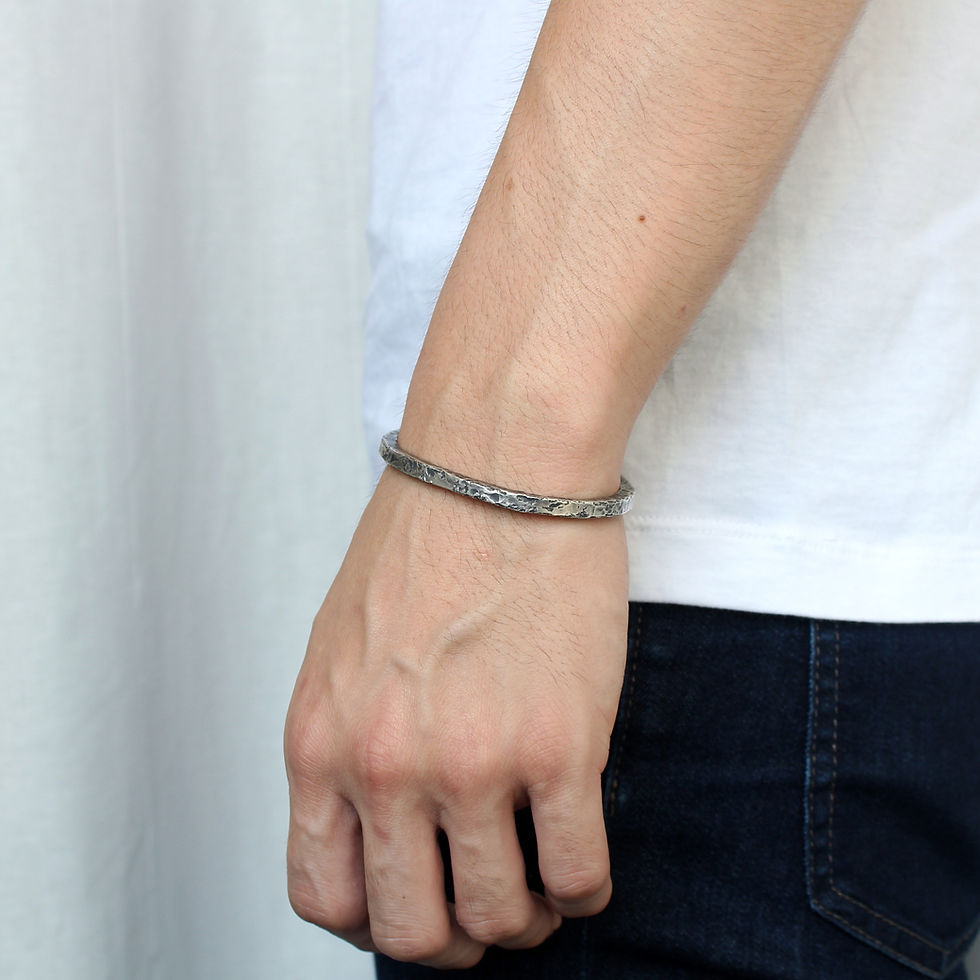 Thumbnail: Kennedy Cuff