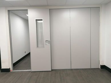ASF100 sliding-folding wall system with door function