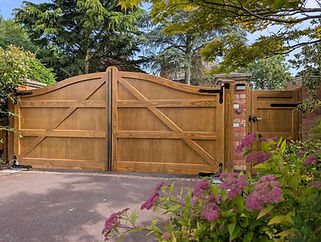 Large electric gates made in wood