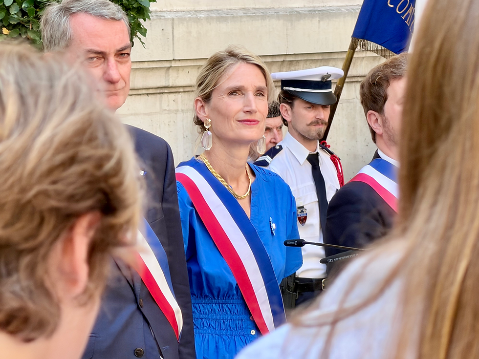 La grande fierté de cette journée nationale commémorative réside dans sa force de transmission. Je veux saluer la participation active et exemplaire des collégiens d’Octave Gréard.