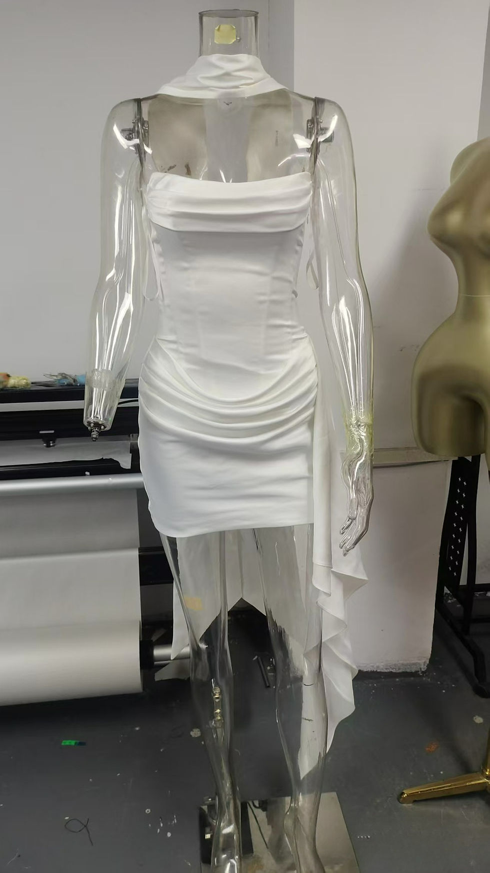 Thumbnail: Suninheart Elegant Strapless Corset Dress Sexy White Satin Mini Draped Dress wit