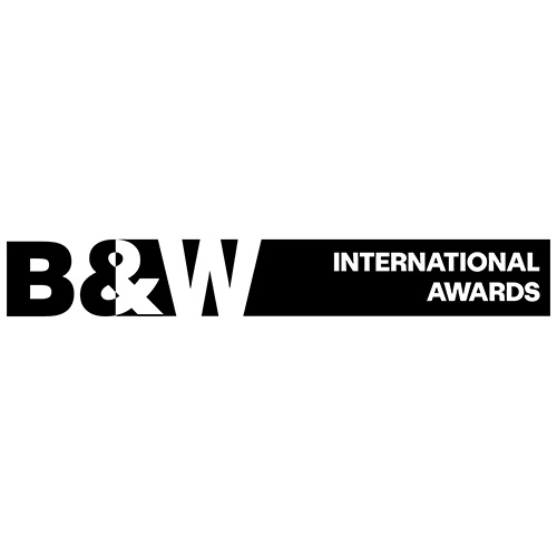 Médaille d’argent B&W International Awards 2025