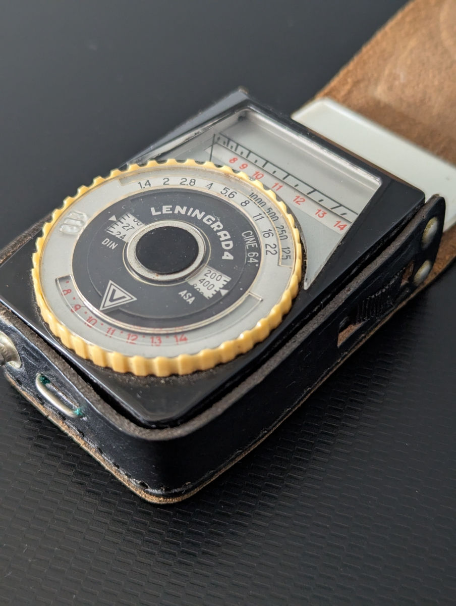 Light meter all dials and numbers