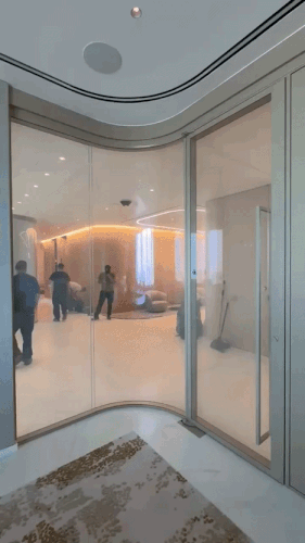 bent and curved glass walls and doors