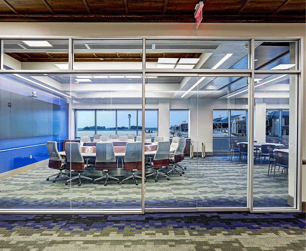Huntsville International Airport (HSV) is the largest commercial airport in North Alabama, serving more than 1.4 million passengers annually. HSV is known throughout its 18-county service region for outstanding customer service, state-of-the-art technology and convenience.

As part of a 2020 renovation, large LC Privacy Glass Door and Wall Panels were provided by Innovative Glass Corp.
