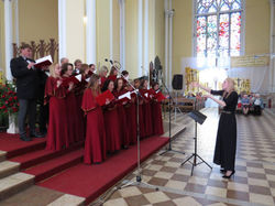 Выступление в католическом соборе