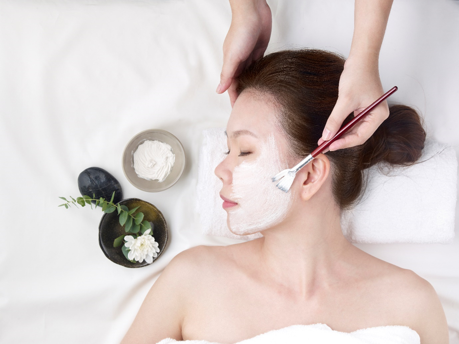 Understanding dry skin | How to gently repair and restore hydrated, radiant skin?