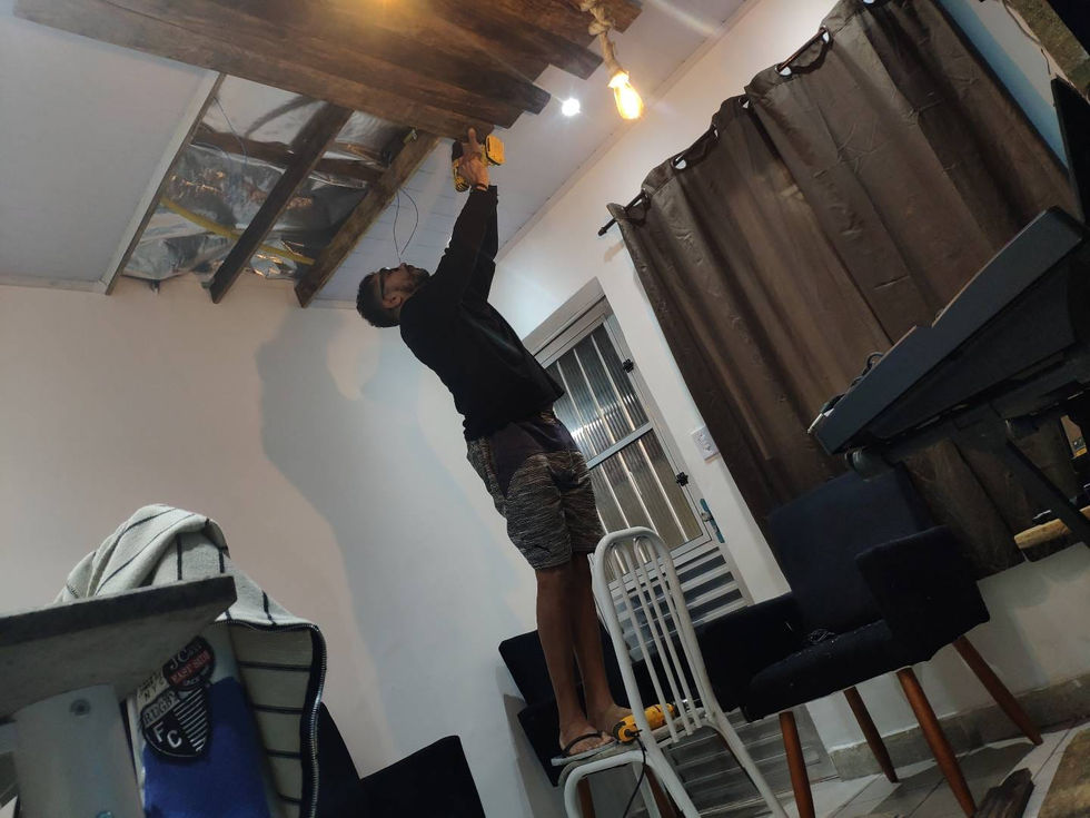 Painel 3D de Madeira com Luminária - TitanServ Soluções