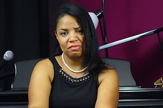Apryl Espinoza-Wade Pic.jpg