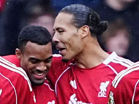 Virgil van Dijk lays down new Ryan Gravenberch Liverpool challenge - 'Form of his life'