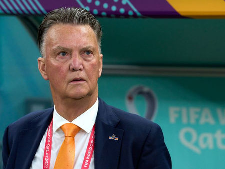 Louis van Gaal slams Man Utd transfer dealings in brutal Liverpool comparison
