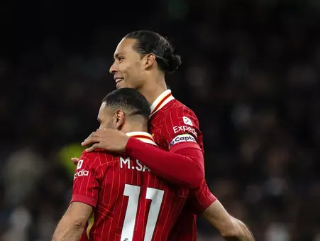 'I think he will' - Virgil van Dijk gives Mohamed Salah expectation and Liverpool contract deadline
